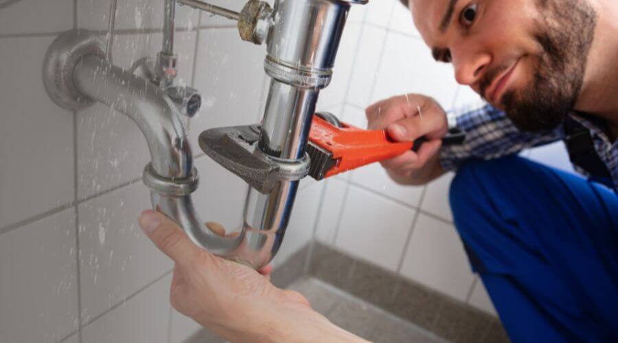 Local annual plumbing maintenance in Elwood, KS